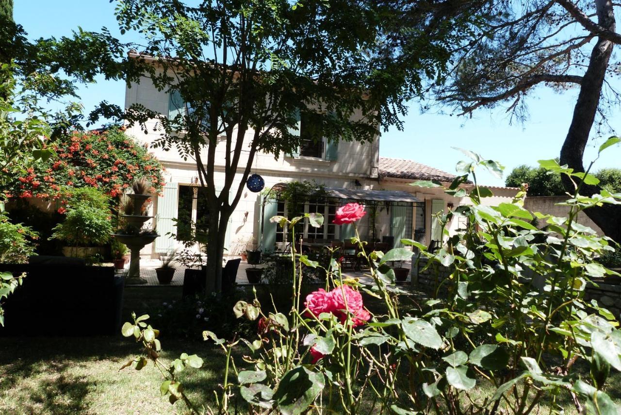 Le Mas Du Lac Saint-Rémy-de-Provence Exterior foto